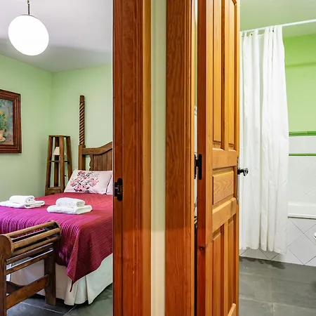 Puente Del Narcea 4 アパート *