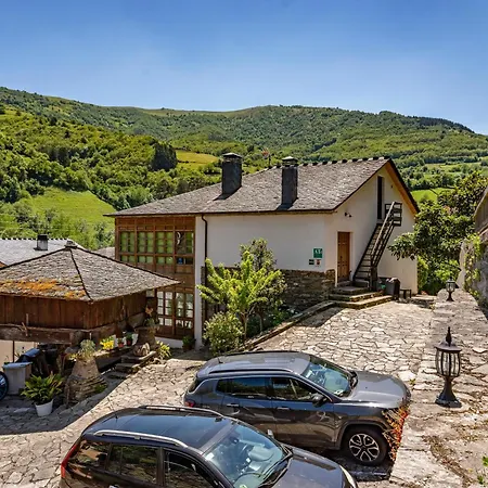 Апартаменты Puente Del Narcea 4 *